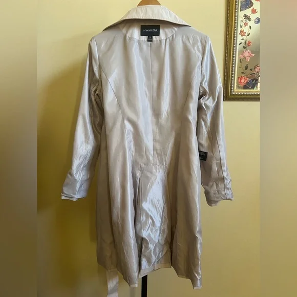 London Fog Trench Belted Raincoat Light Beige Size M - Picture 15 of 15
